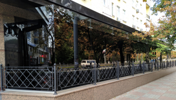 Тонировка стекол ресторана «Эгоист»